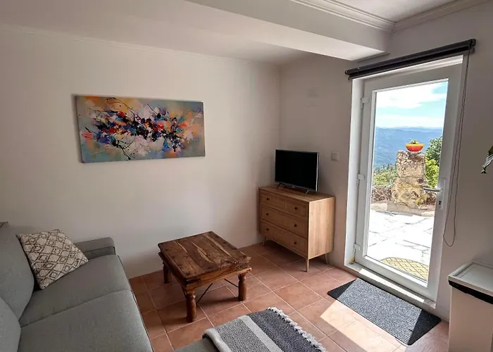 Alcmaria With Amazing Views At Zevariclub!