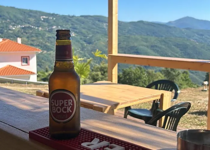 Alcmaria With Amazing Views At Zevariclub! אכסניה