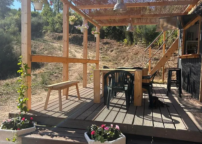 Alcmaria With Amazing Views At Zevariclub! אכסניה Folhadosa